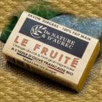 De Nature & d'Aurec Savon LE FRUIT, rckfettende Bio-Zitrus-Seife, 100 g