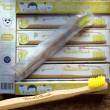Humble Brush Kinder-Zahnbürste YELLOW ultrasoft mit Bambus-Griff